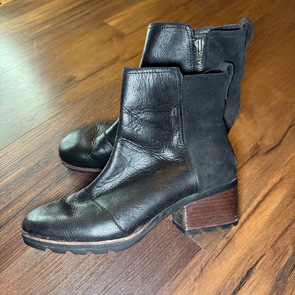 Sorel Women's Cate Bootie Leather Waterproof Boots Black Block Heel Size 10